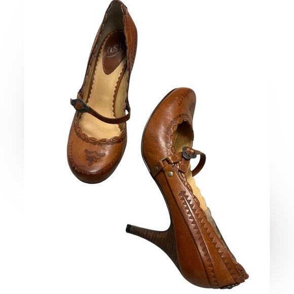 Ash 7.5 (38 EU) mint condition Brown Heels with Vintage-Inspired Design - Picture 1 of 15